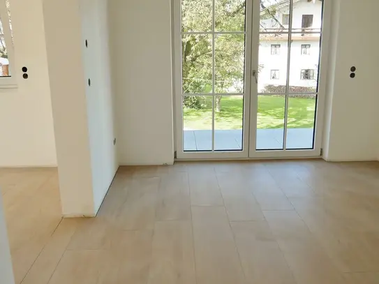 NEUBAU 3 Zimmer-Wohnung 1. OG