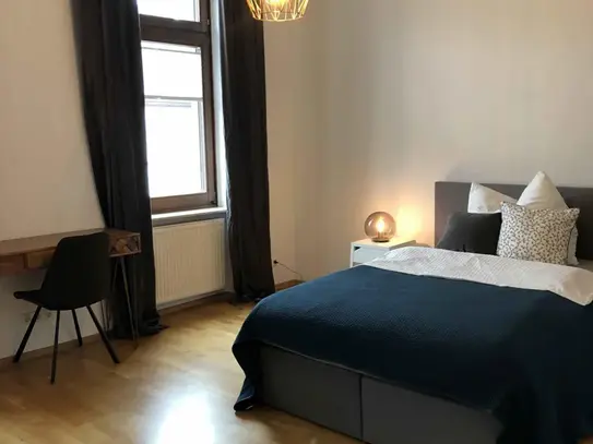 Charming double bedroom in a 3-bedroom apartment in Nordend-Ost