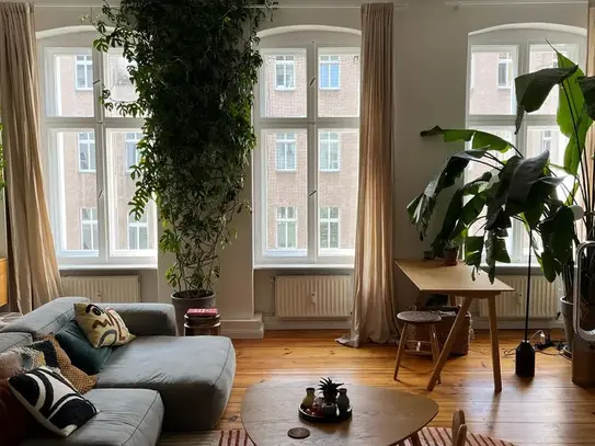 Elegant, Light-Filled Mid-Century Flat in Key-Location Kreuzberg, Berlin - Amsterdam Apartments for Rent