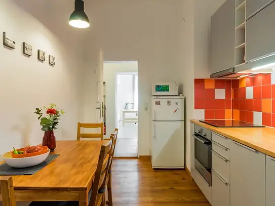 Berlin-Kreuzberg: Charming apartment with terrace access