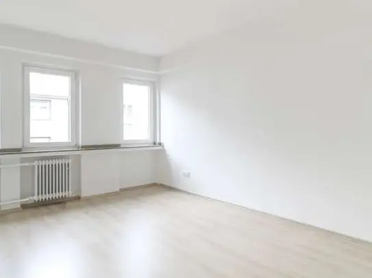 Erstbezug nach Renovierung: 3-Zi-Wohnung auf 117m² inkl. Tageslichtbad und Balkon