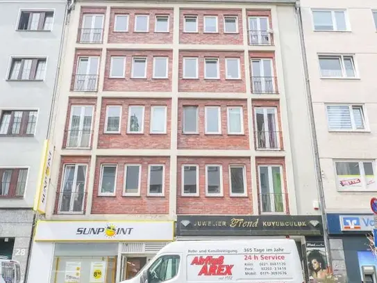 Erstbezug nach Renovierung: 4-Zi-Wohnung auf 117m² inkl. Tageslichtbad und Balkon