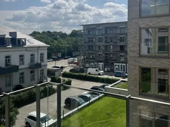 Ihr neuer Lieblingsplatz an der Elbe! Hochwertige Ausstattung und groÃer Balkon!