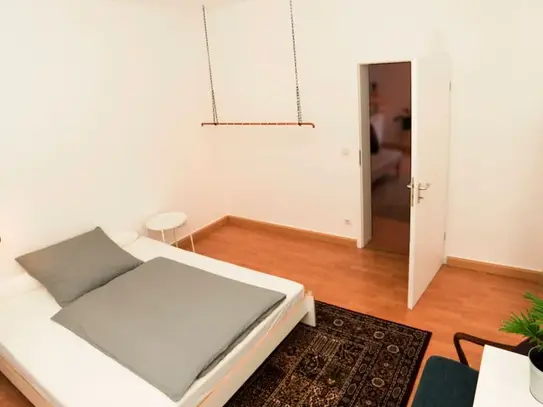 Quiet, modern and stylish apartment in the heart of Dusseldorf, Dusseldorf - Amsterdam Apartments for Rent