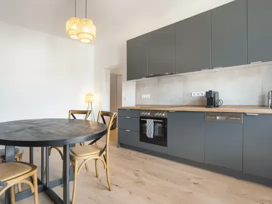 Spacious and neat home close to park mainstation and uniklinik , brand new