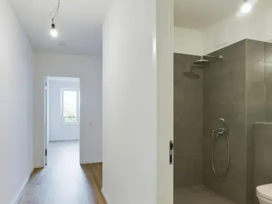 Unfurnished 1-bedroom apartment in Friedrichshain