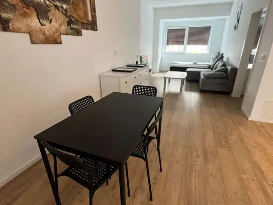 Schöne Erdgeschoss Wohnung mit guter Verkehrsanbindung, Monchengladbach - Amsterdam Apartments for Rent