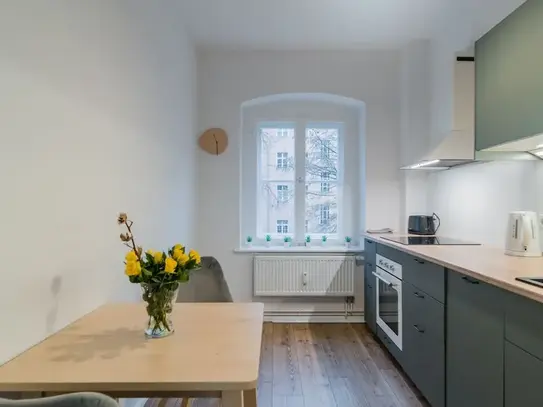 Pretty, spaBeautiful apartment in the green and quiet part of Prenzlauer Berg in Bötzowviertelcious flat located in Pre…