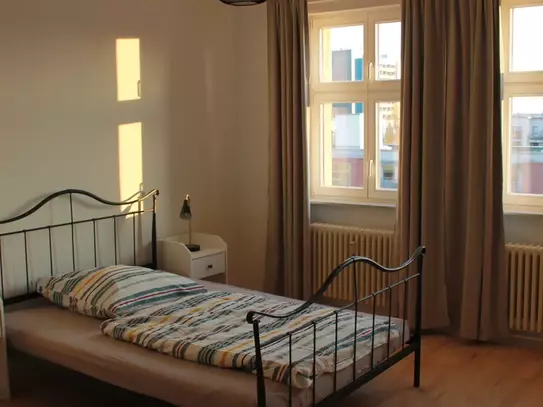 Bright studio apartment in Friedrichshain, central located with great connections