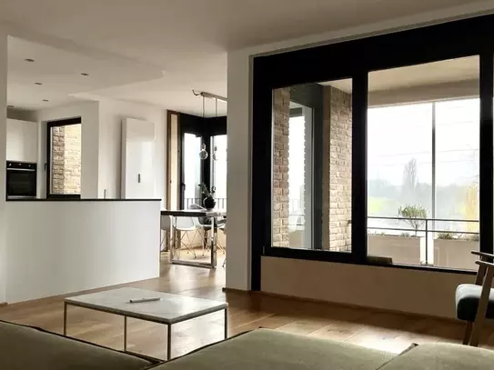 Modern 3.5-Room Apartment with Stunning Lake View, Balcony & Premium Furnishings in Düsseldorf