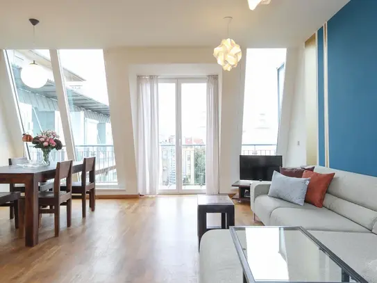 Light flooded 3 room duplex apartment with large roof terrace in the middle of trendy Boxhagener Platz in Friedrichshain