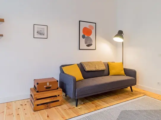 Generous and modern 4-room apartment in the center of Prenzlauer Berg