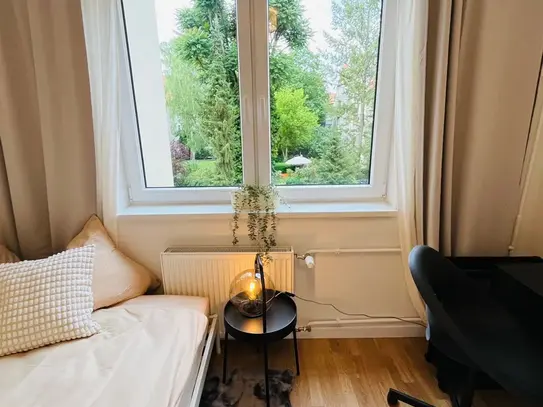 Quiet located, newly designed flat share in Steglitz