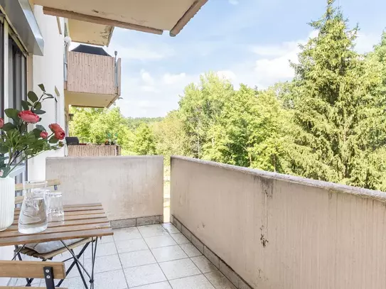 Chic single apartment with a forest view Dudweiler near University