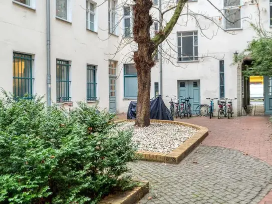 Mitte 2br nr Spree