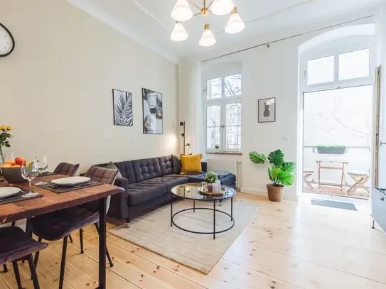 Sunny new Renovated Apartment in a prime Area of Berlin!