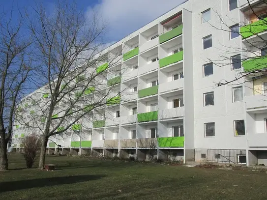 altersgerechte Wohnung mit Aufzug und Dusche!