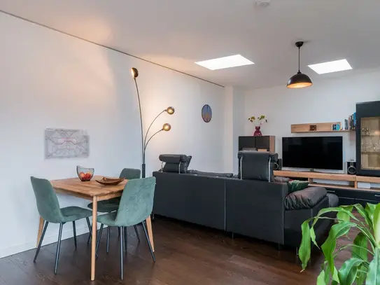 Unique oasis in trendy Prenzlauer Berg - Penthouse with south terrace, elevator and underfloor heating