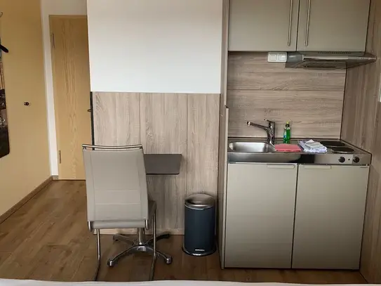 Kleines Apartment mit Balkon in Vaterstetten