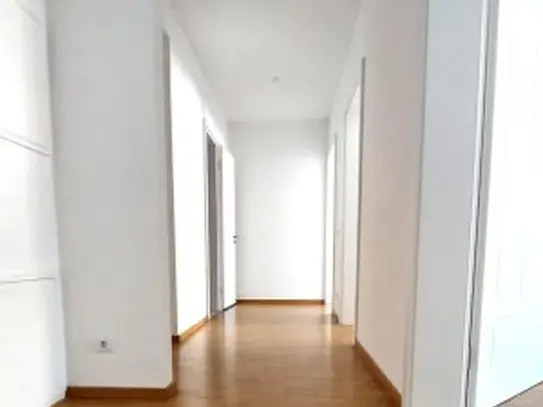 Elegante & großzügige 4,5 Raum Wohnung mit Blick auf das Dresdner Wahrzeichen!