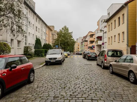 Contemporary Fully Equipped 1-Room Apartment with Balcony in Mariendorf