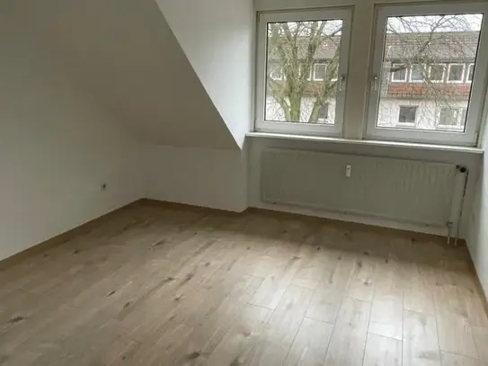 Renovierte 2-Zimmer-Wohnung mit eigenem Dachboden in Zeven