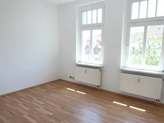 **Sehr helle 2-Zimmer Wohnung in Grimma + Außenstellplatz inkl.**