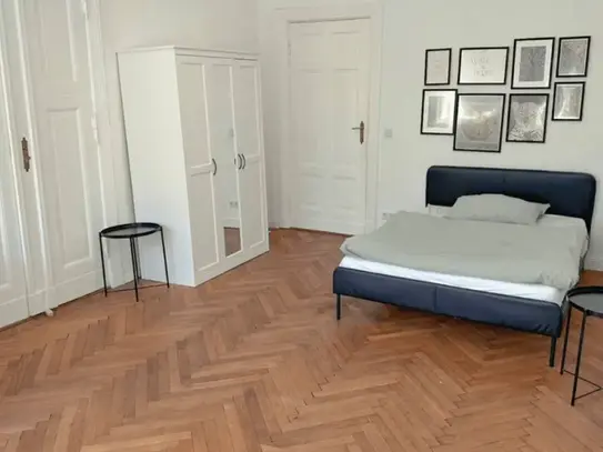 All inclusive furnished luxury 3-bedroom apartment in the heart of Berlin Kreuzberg