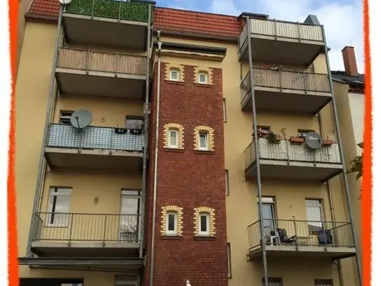 Gut geschnittene 3-Zi. Wohnung mit BALKON an der Küche