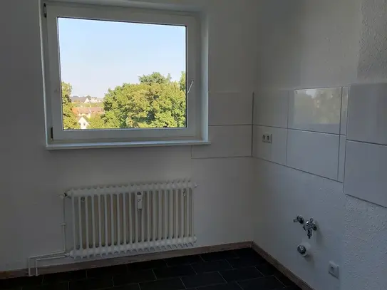 Helle 4-Zimmer-Wohnung mit schöner Aussicht!