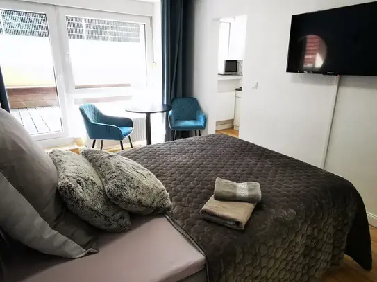 New, bright home, South Düsseldorf