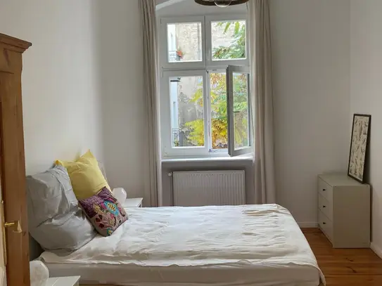 Stylish, spacious, new: 2-room apartment with a balcony in Prenzlauer Berg