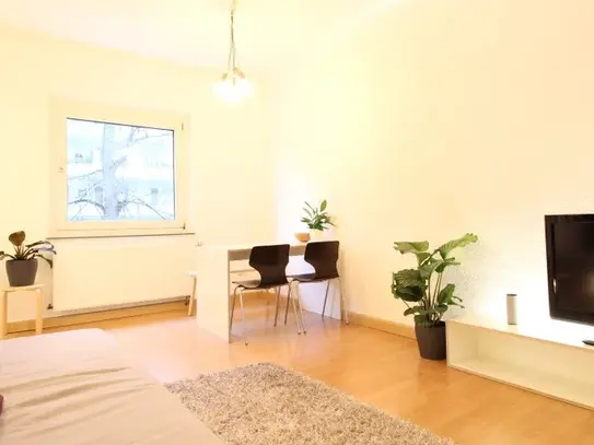 Quiet, modern and stylish apartment in the heart of Dusseldorf