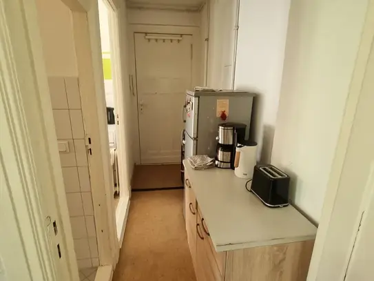 Next to Ringbahn Greifswalder 1 room in 2 room shared apartment, shared with 1 other Person