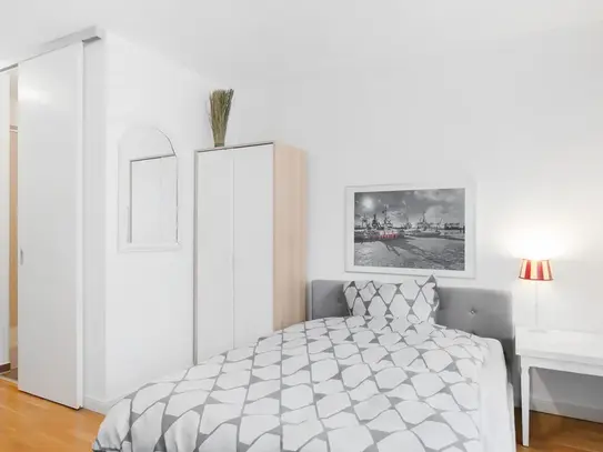 Beautiful flat directly at the Alster (Hamburg-Mitte)