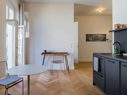 Design Apartment in Kreuzberg, Berlin - Amsterdam Apartments for Rent