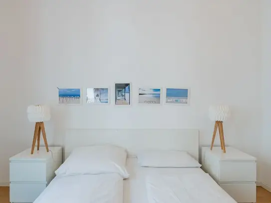 Neat and bright studio near school, Berlin - Amsterdam Apartments for Rent