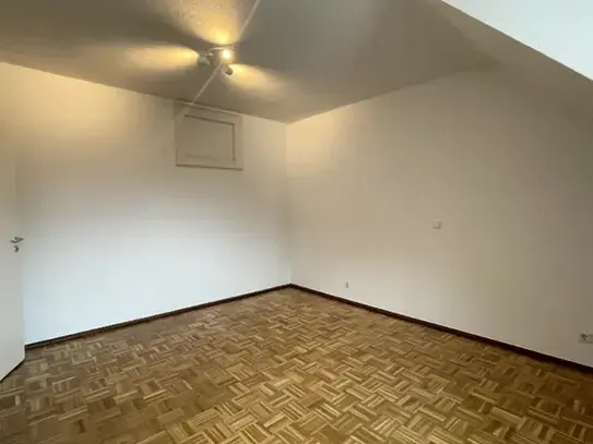 3 ZIMMER MASSIONETTE WOHNUNG IN KREFELDS INNENSTADT ZU VERMIETEN!