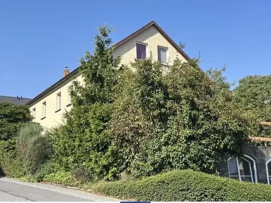 Sehenswerte Wohnung mit viel Platz ... groÃer Balkon ... EBK ... Tageslichtbad mit Wanne!