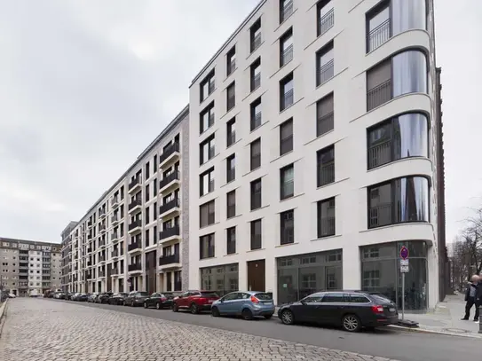 Unfurnished 1-bedoom Apartment in the Mitte district