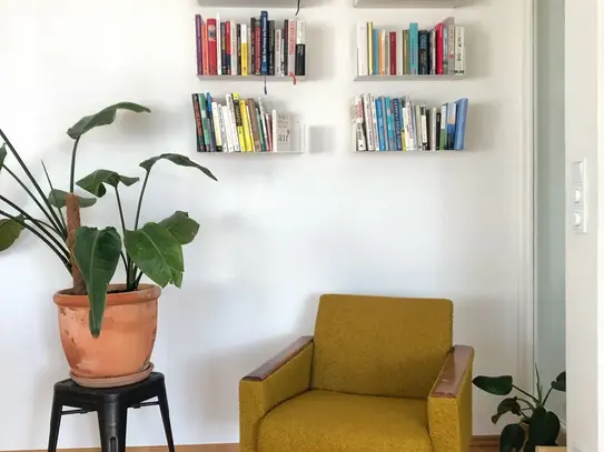 Light-filled attic apartment in Prenzlauer Berg (free May to June 2024)