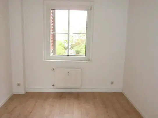 Neue Einbauküche! Großzügige 2-Raumwohnung mit tollem Balkon in Leipzig-Plagwitz!