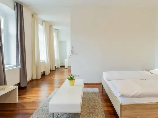 Central apartment in Berlin Mitte *incl. Cleaning*