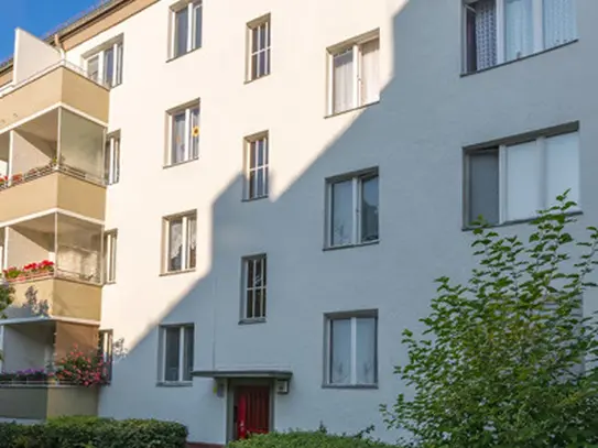 Teilmodernisierte Wohnung sucht handwerklich begabte Mieter!