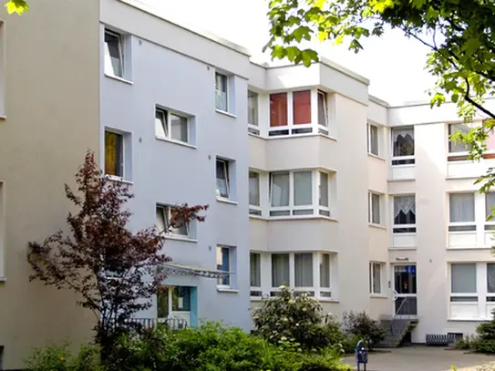 Wohnung mit Balkon und Garten!