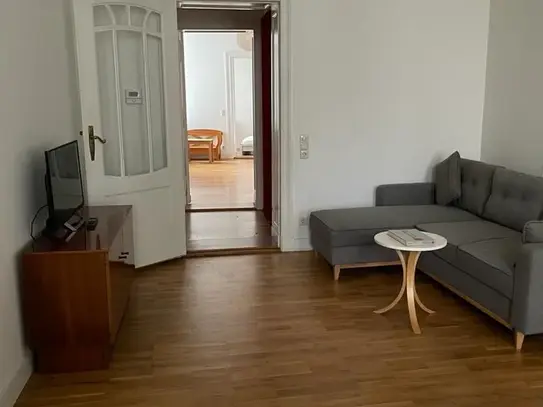 Quiet Gründerzeit apartment with balcony overlooking garden near Savignyplatz, Charlottenburg