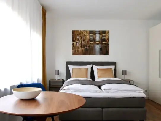 Pantaleonswall, Cologne - Amsterdam Apartments for Rent