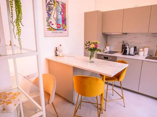 Modern Serviced Apartment in Berlins most iconic district, Berlin - Amsterdam Apartments for Rent