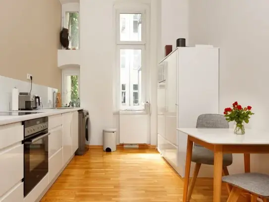 Bright home in Charlottenburg (Berlin)