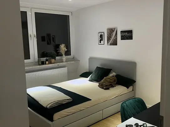 Exklusives Boutique-Zimmer in stilvoller 3er-WG – Höglwörther Straße 363, München